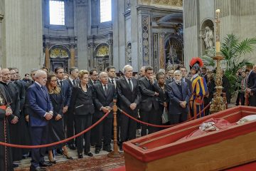 Lula emociona ao se despedir do papa Francisco no Vaticano