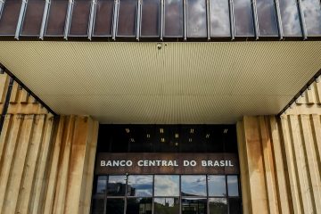 Descubra o Fascinante Mundo dos 42,3%: Uma Viagem aos Encantos dos Juros