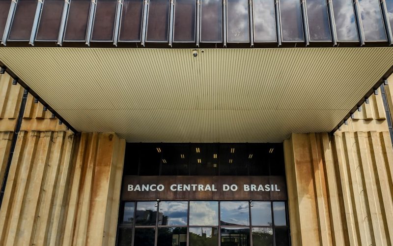 Descubra o Fascinante Mundo dos 42,3%: Uma Viagem aos Encantos dos Juros
